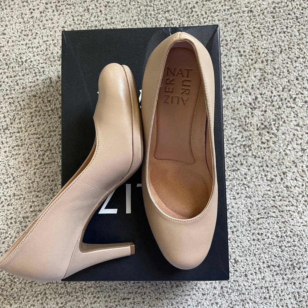 NEW naturalizer pump size 5